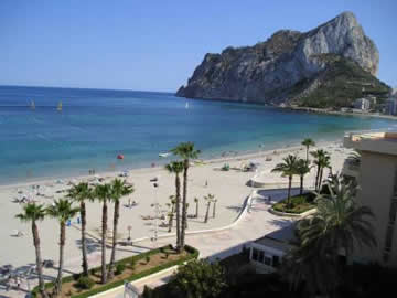 Calpe has two fantastic beaches this is the beach north of the Penon de lfach. Calpe villas.